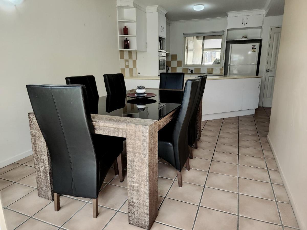 La Villa At Beach Court Airlie Beach Εξωτερικό φωτογραφία