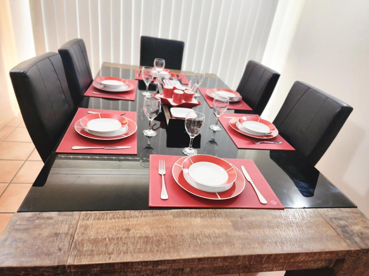 La Villa At Beach Court Airlie Beach Εξωτερικό φωτογραφία